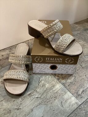 Italian Shoemakers Flatcher Taupe & Gold Beads Woven Slide Sandals  Size 9.5